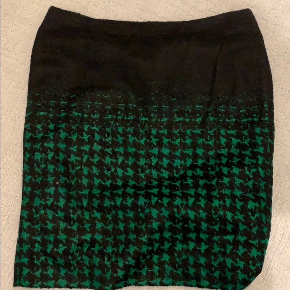 Talbots green and black skirt size 14